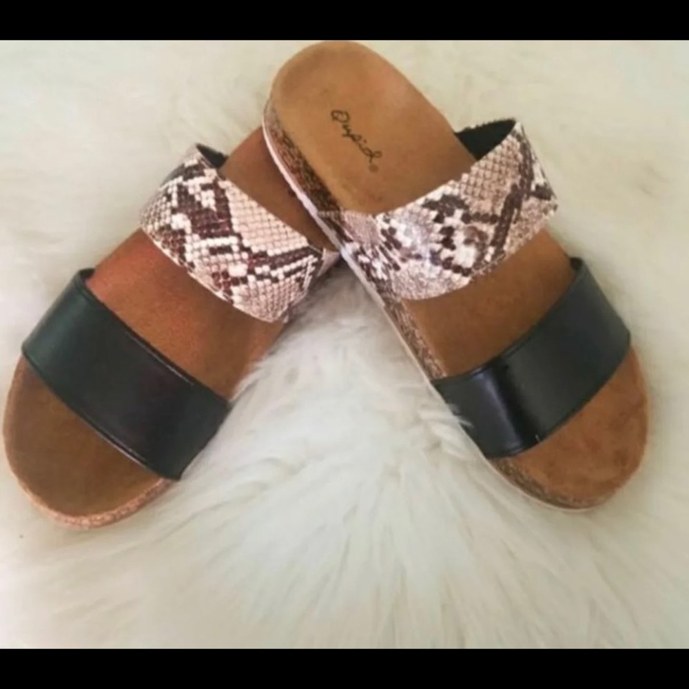 Qupid Sandals
